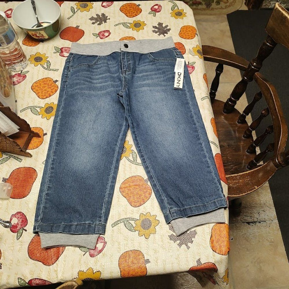 New DKNY Cropped Jeans Size Girl's L